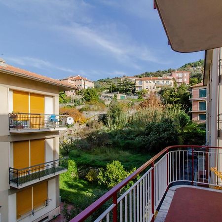 Clocky Home Finale Ligure Bagian luar foto